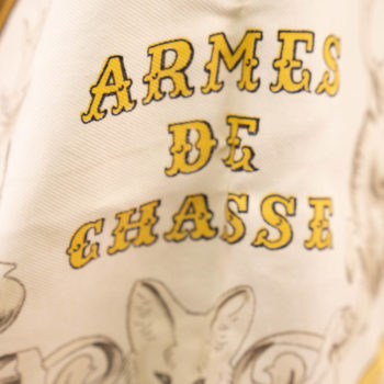 Hermès Carré Vintage pure Soie intitulé Armes de Chasse LEDOUX